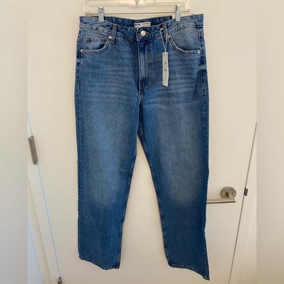 Bershka Tall High Waisted Dad Jeans in Medium Stone Size 6 NWT - Picture 3 of 6